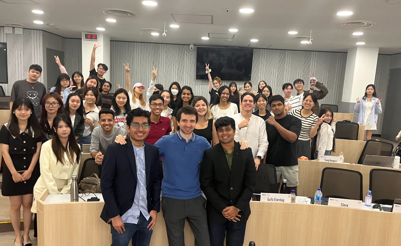 Mentogram students and team