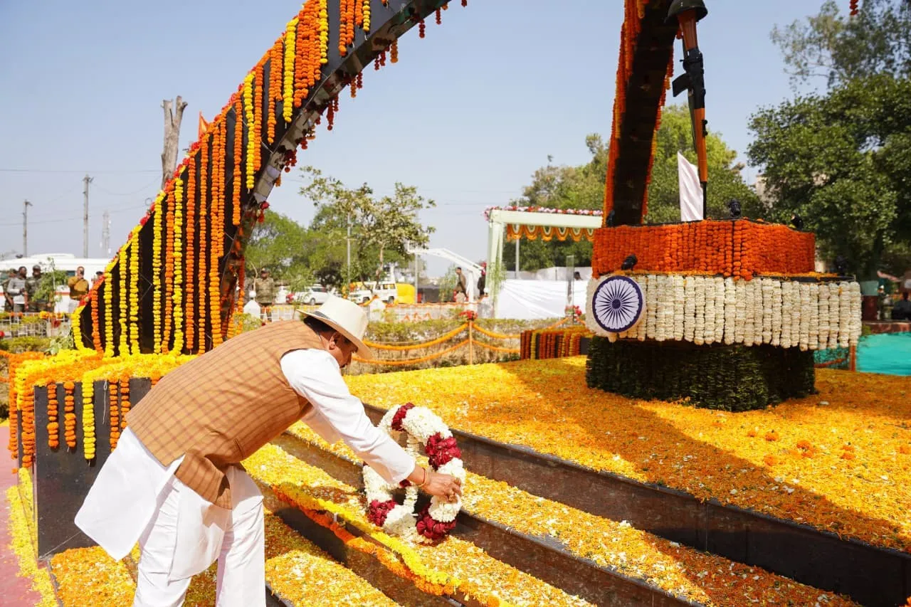 mohan-yadav-balaghat-martyrs-glory-exhibition