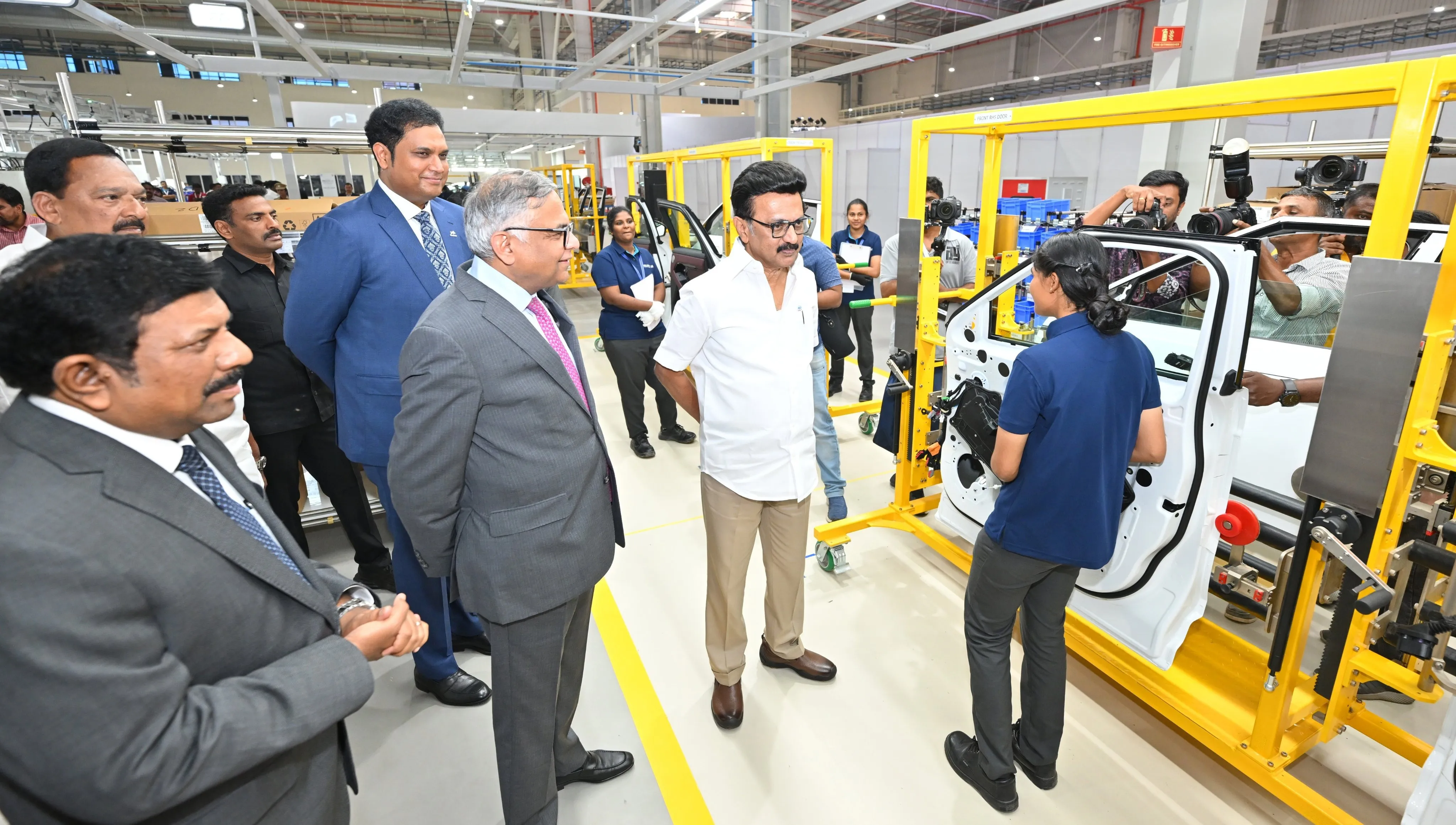 stalin-inaugurates-tata-jlr-plant-ranipet