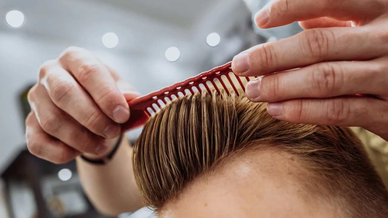 Conic comb man hair style cut