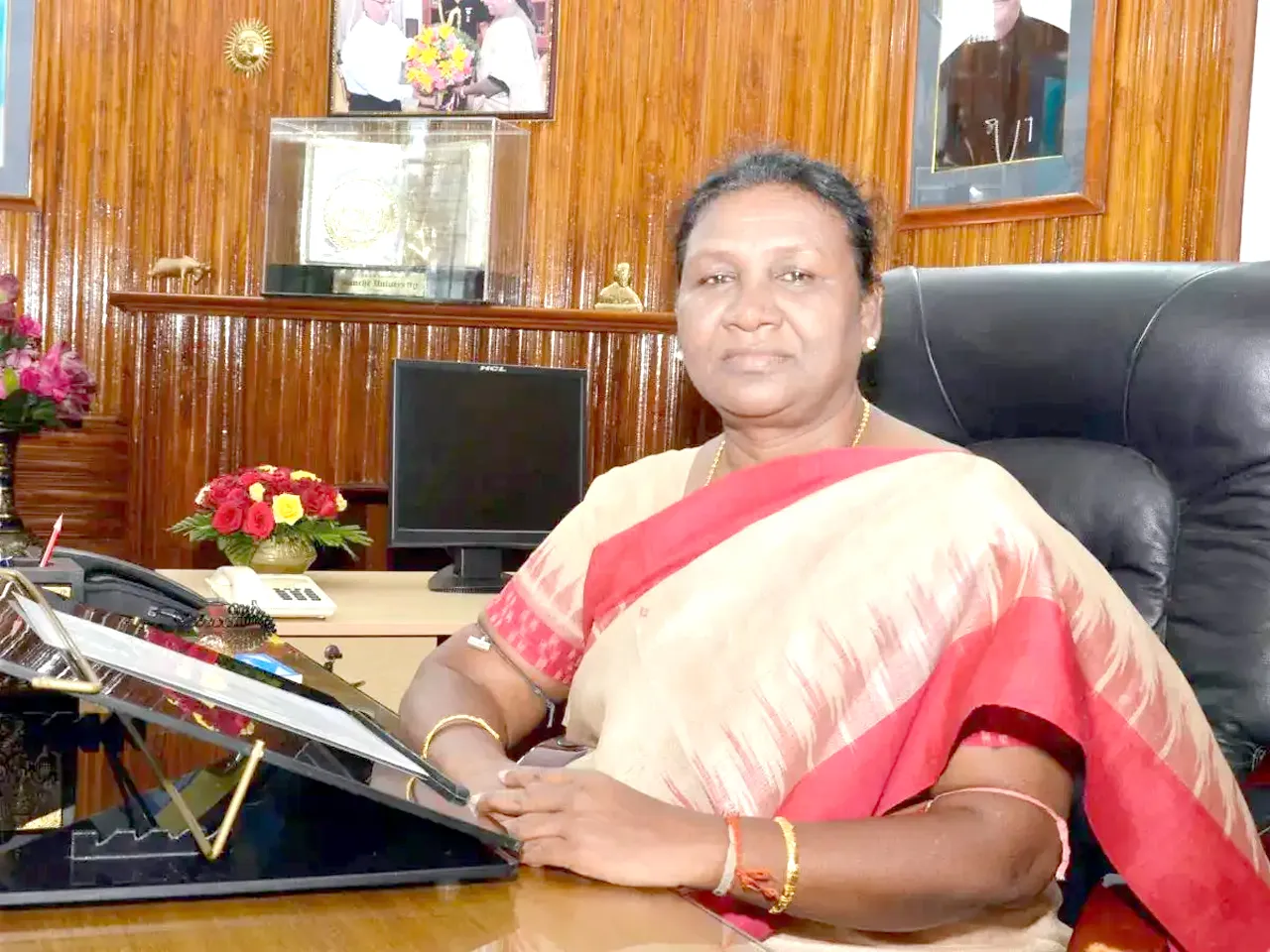 Happy Birthday Droupadi Murmu : राष्ट्रपति द्रोपदी मुर्मू का 67वां जन्मदिन आज, PM मोदी समेत कई दिग्गजों ने दी शुभकामनाएं यंग भारत न्यूज