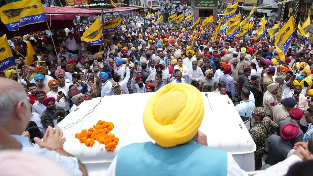 Aap Road show in Punjab