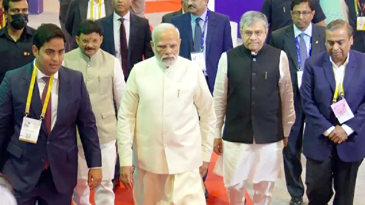 कैसे बना India दुनिया का डिजिटल लीडर? जानिए - 'डिजिटल इंडिया' की पूरी कहानी! | यंग भारत न्यूज