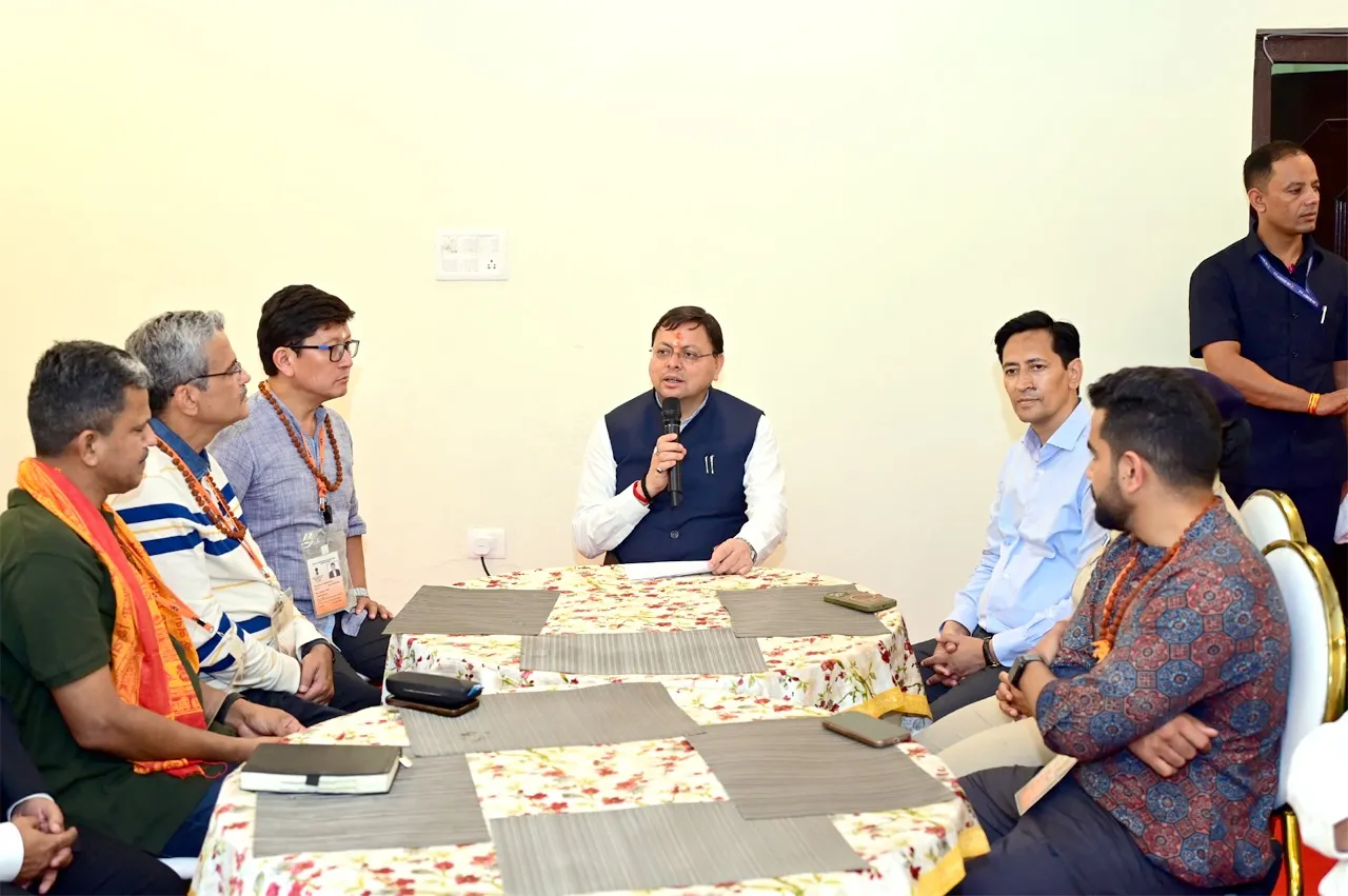 टनकपुर से रवाना हुई कैलाश यात्रा : CM धामी ने दिखाई हरी झंडी, आगे कैसी होगी श्रद्धा और साहस की अग्निपरीक्षा? | यंग भारत न्यूज
