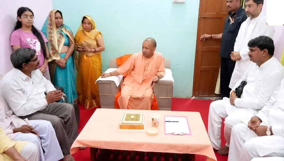 yogi with familyl mambers