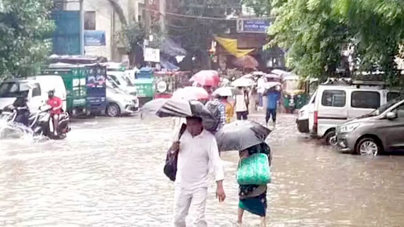 बारिश ने खोली सरकारी दावों की पोल, दिल्ली-NCR में सड़कों पर जलसैलाब | यंग भारत न्यूज