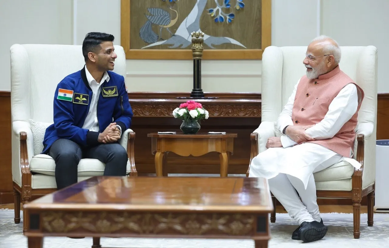 Astronaut Shubhanshu Shukla meet modi