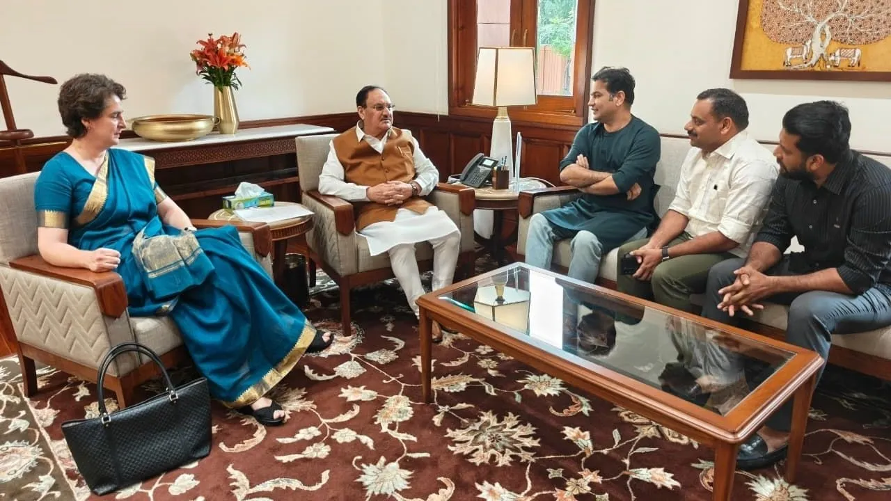 Priyanka Gandhi with JP Nadda (2)