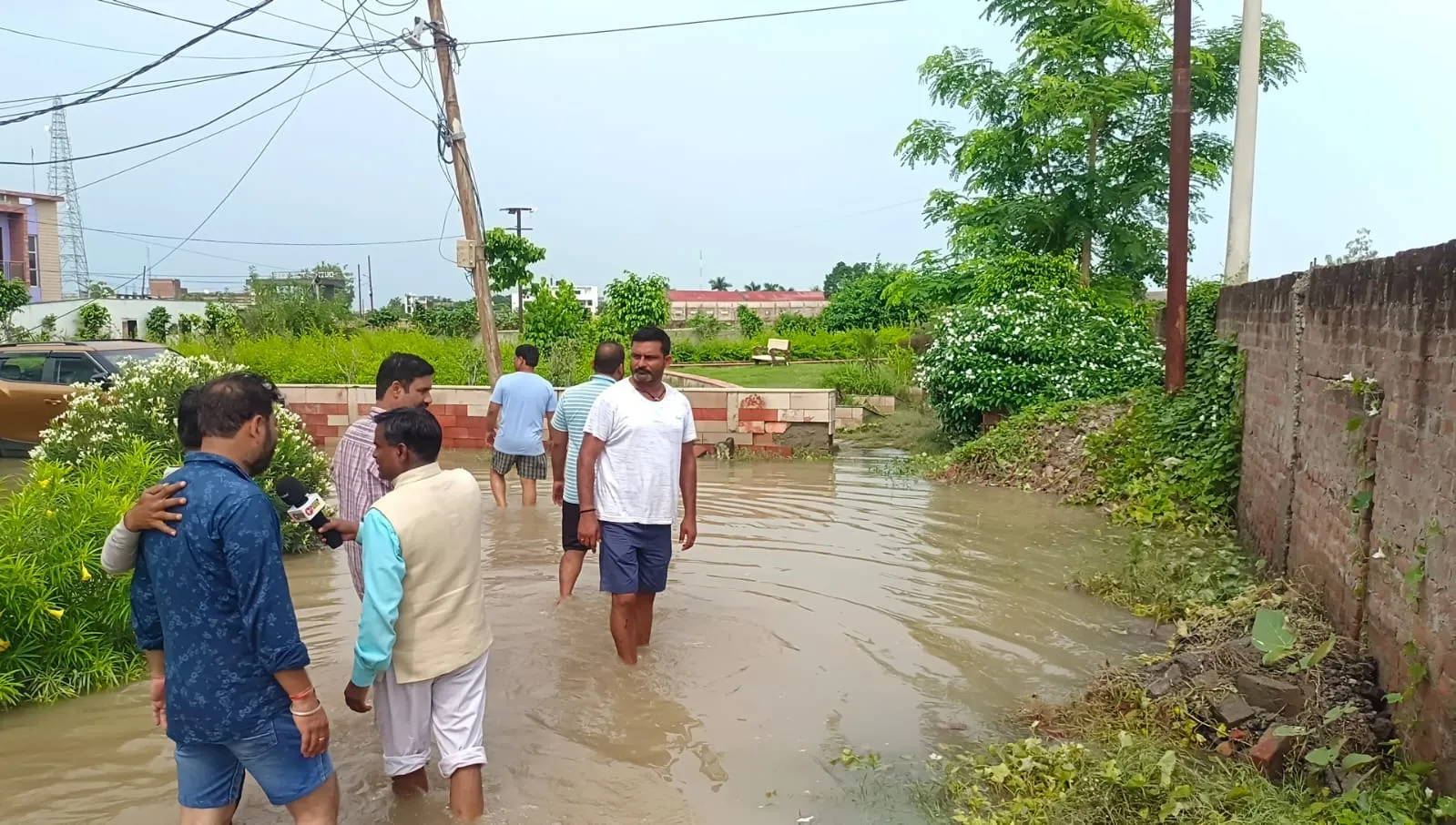 यंग भारत न्यूज को पीडा बताते बाढ पीडित