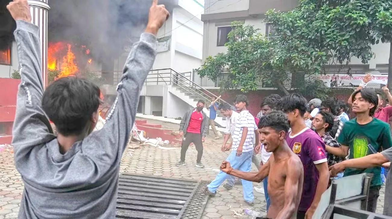 Nepal Gen Z Protest: कौन है Sudan Gurung, जिनसे डर भाग खड़ी हुई नेपाल सरकार! | यंग भारत न्यूज