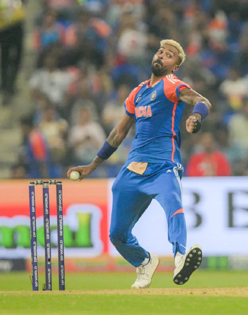 Indias Hardik Pandya bowls a delivery during the Asia Cup 2025