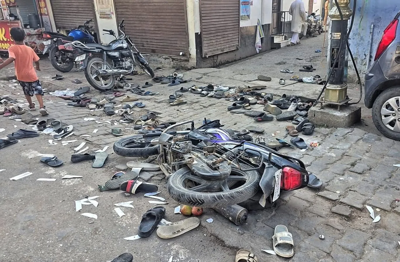 तनावपूर्ण माहौल के बाद पुलिस की सतर्कता से सुलगने से बच गई बरेली