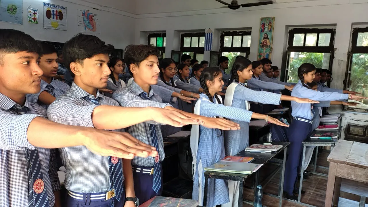 नमामि गंगे अन्तर्गत विशेष अभियान में विद्यार्थियों ने ली गंगा स्वच्छता शपथ