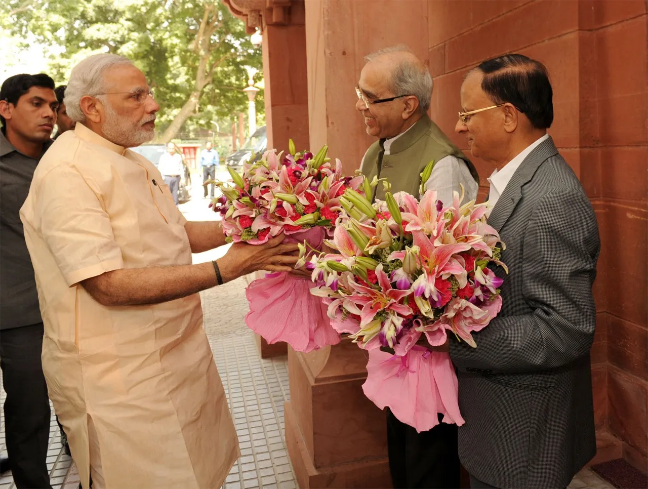 Explainer: पहले PM प्रधान सचिव, फिर श्रीराम मंदिर निर्माण समिति के अध्यक्ष : क्या है नृपेंद्र मिश्र की अनकही कहानी? | यंग भारत न्यूज