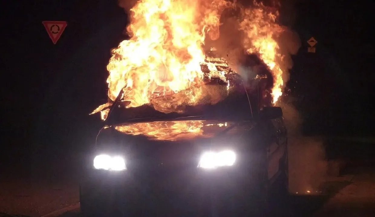 Car explodes near Red Fort metro