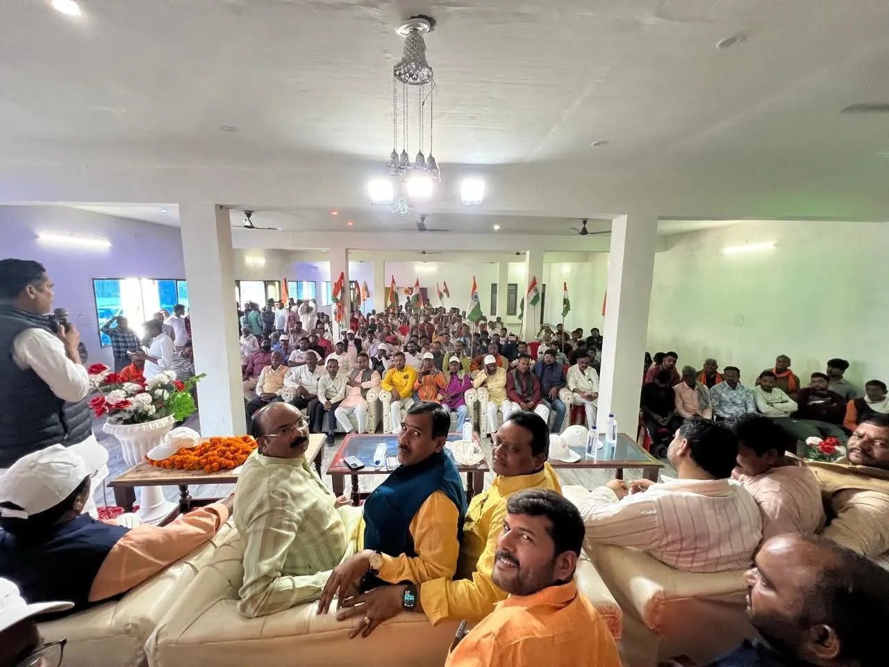 कटरा में सरदार पटेल की 150वीं जयंती पर निकला भव्य यूनिटी मार्च, जनसभा में उमड़ा सैलाब