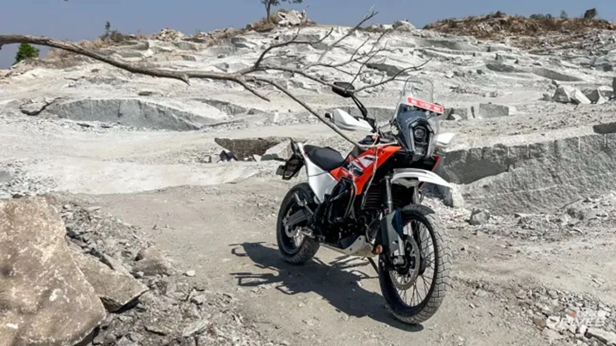 New KTM Advanture 390 adv review 3