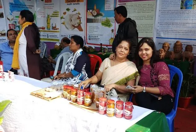 Dipali with her daughter
