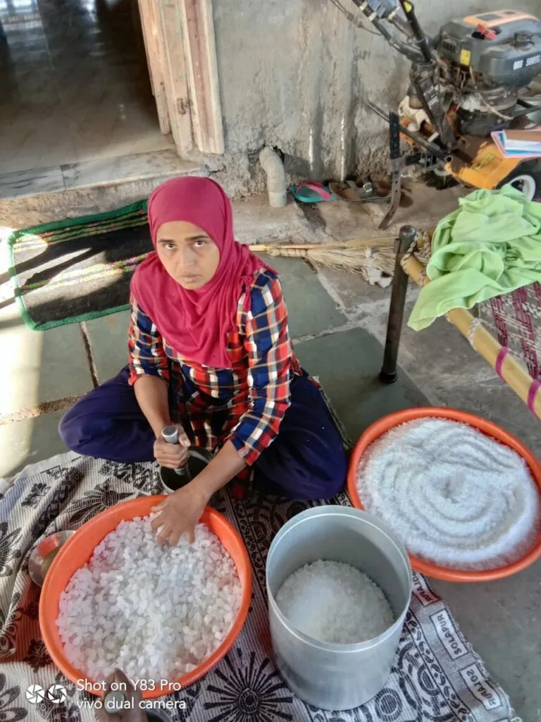 Gulkand making