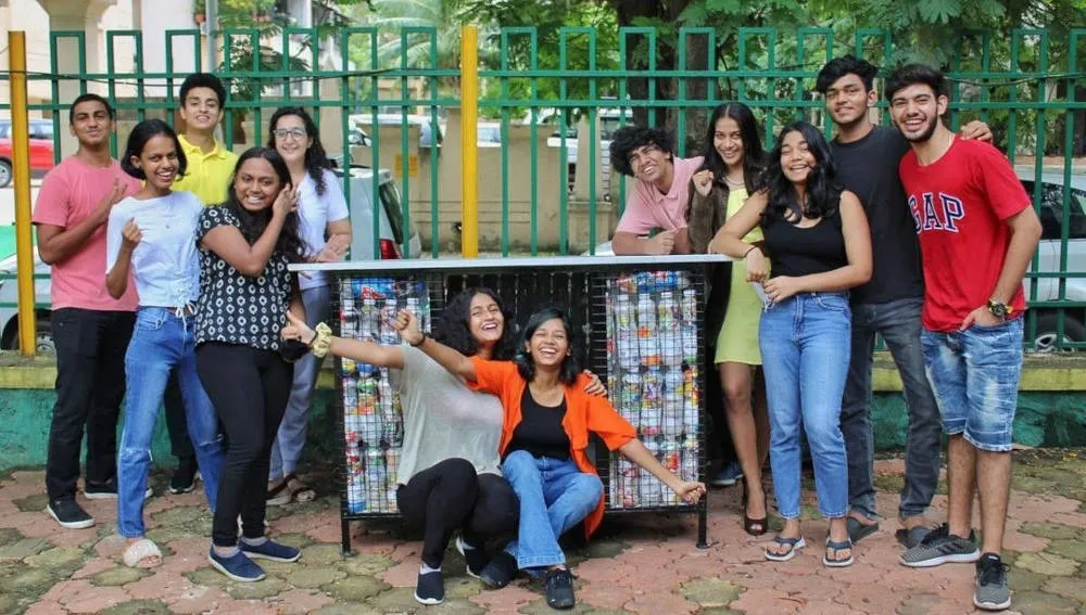 dog shelter using plastic