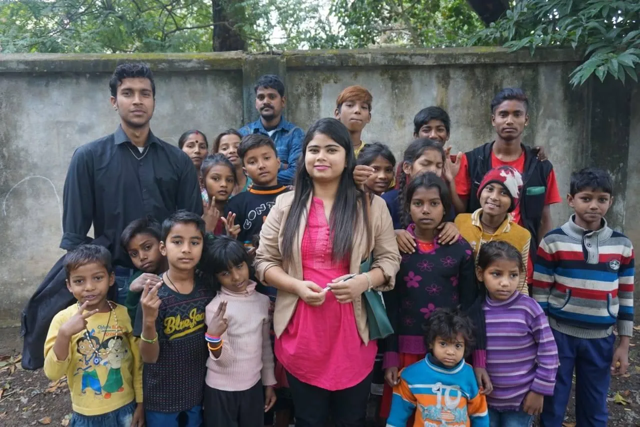 Girl Teaching Slum Kids