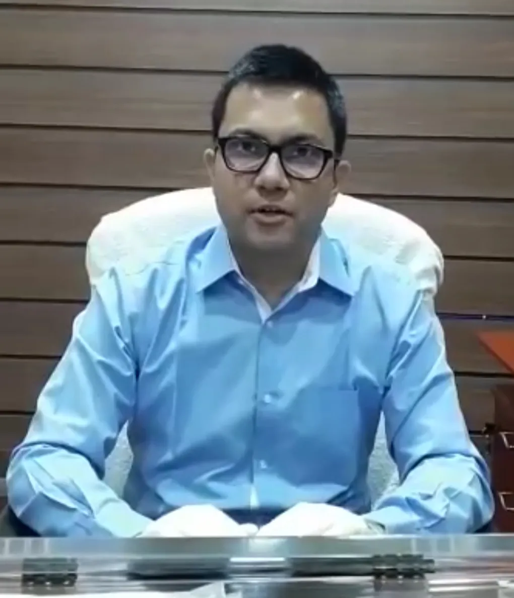 Purnia DM Rahul Kumar giving emplyment