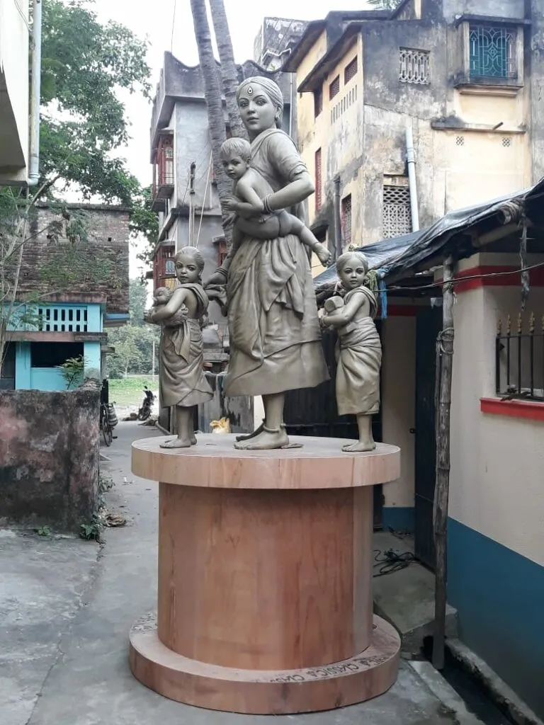 Migrant Worker Mother As Maa Durga