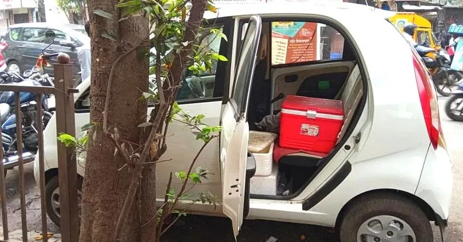 Food Stall in Car