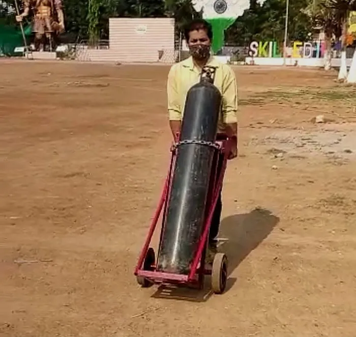 Oxygen Cylinder trolley 