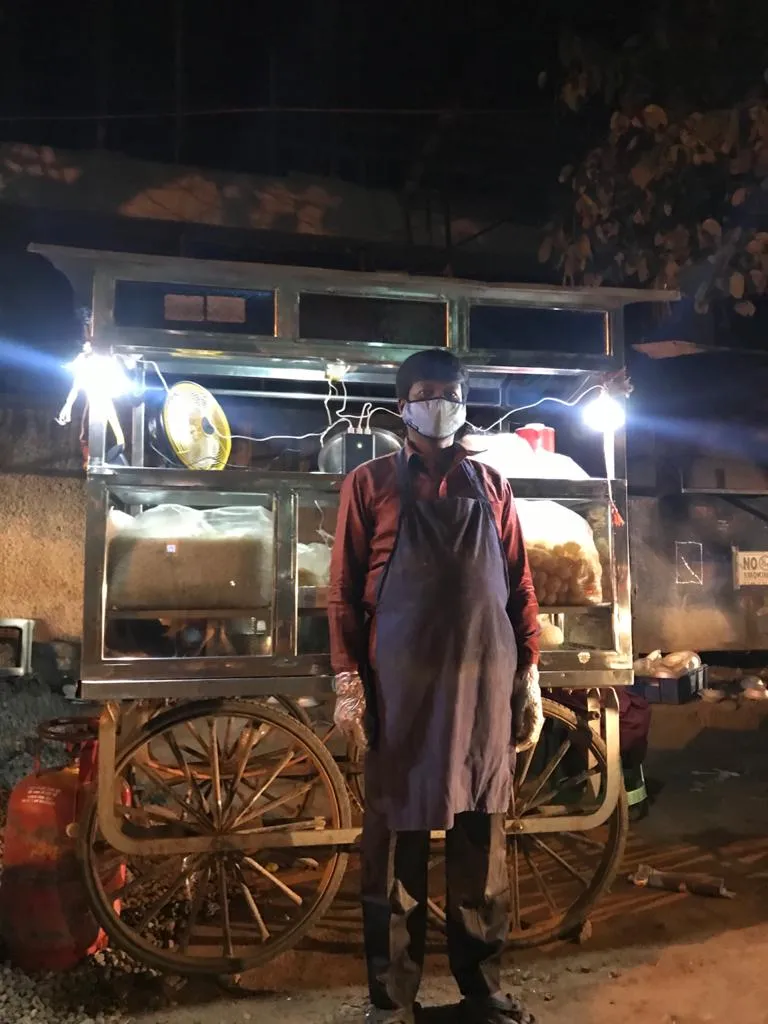Pushcart Vendor using portable energy device 
