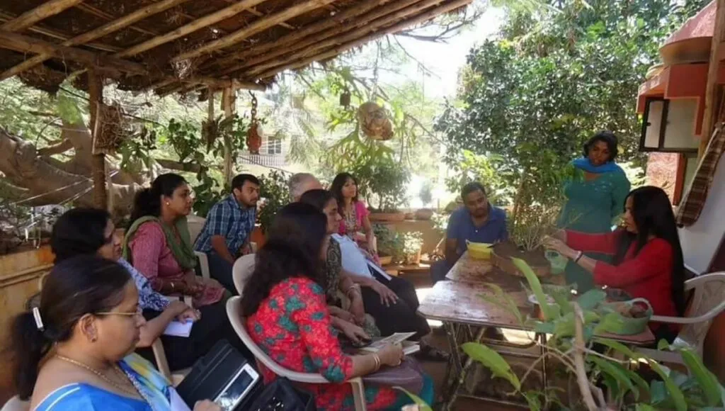 Veena Nanda teaches multiple courses & workshops about bonsai making