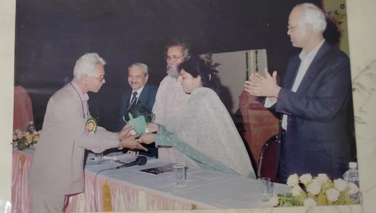NIF Awarded Subhash Jagtap for his innovation, Sandalwood Paste making machine