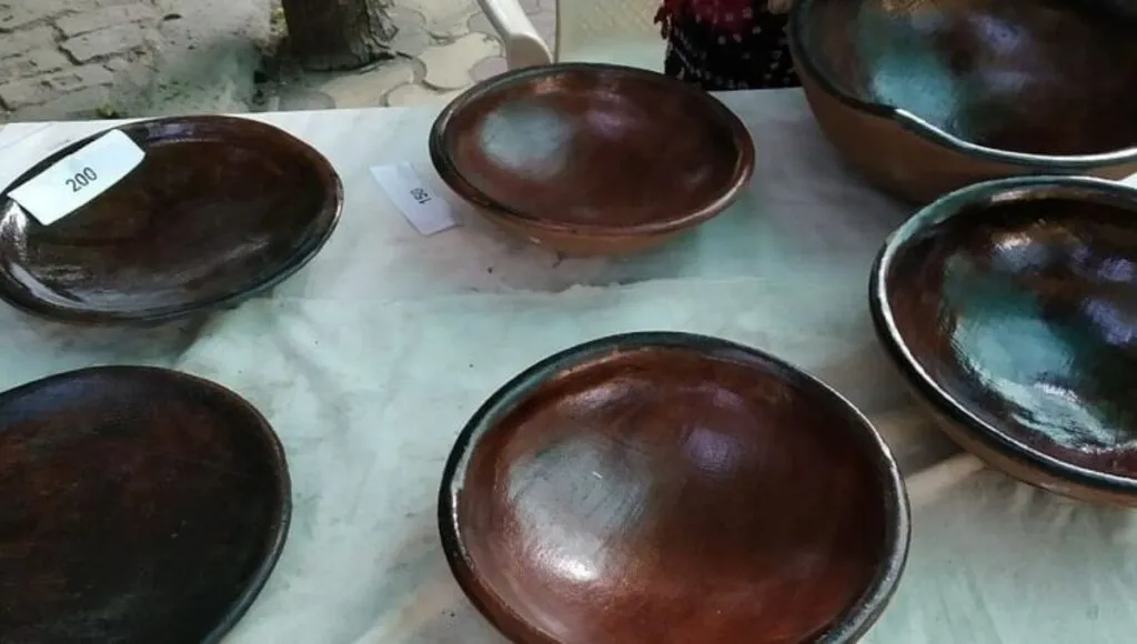 pottery utensils with  nonstick coating