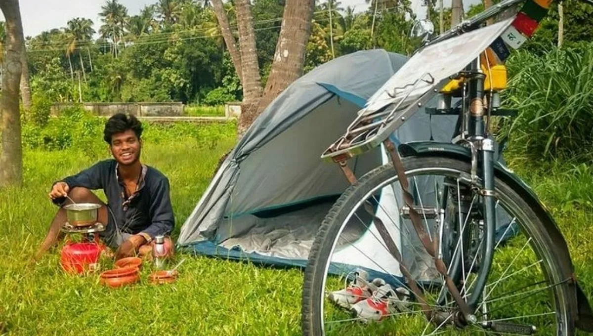 travelling while selling tea-coffee