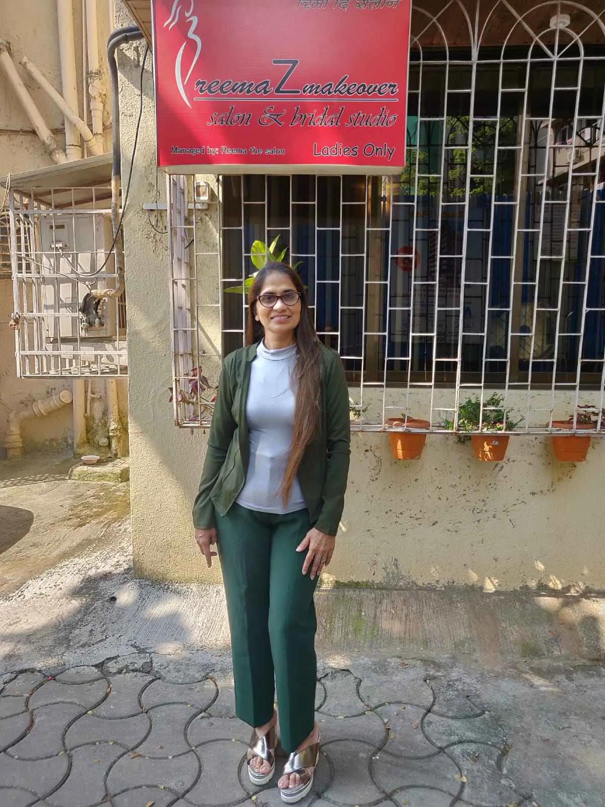 Sangeeta Parikh running salon in mumbai
