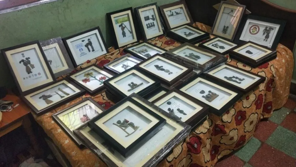   pebble art made by Pralhad Pawar 