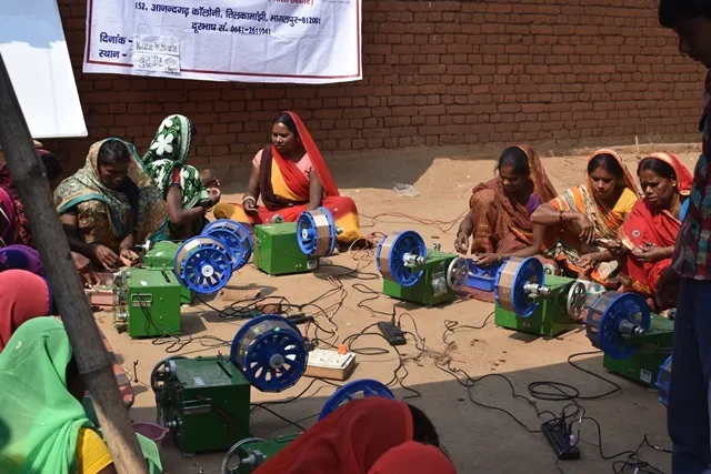 How Delhi Based Startup Promoting Silk Production by Using Technology