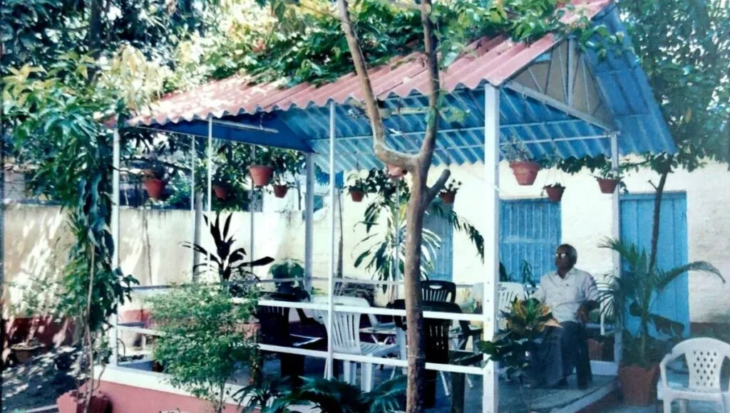 Beautiful Home Garden In Patna By Bihar Jhanki Maker Krupa Sharan
