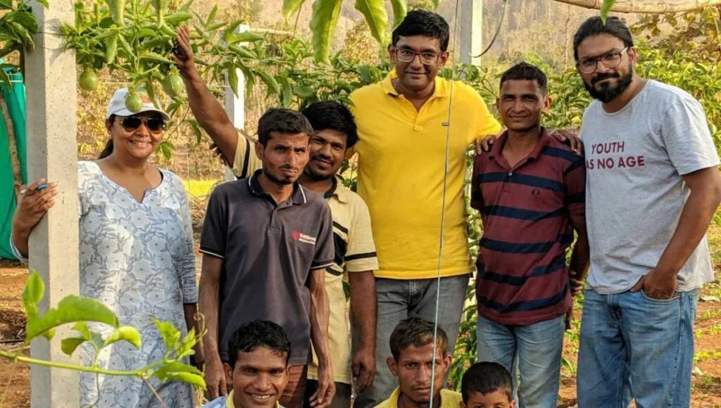 chetan an urban gardener  With farmers 