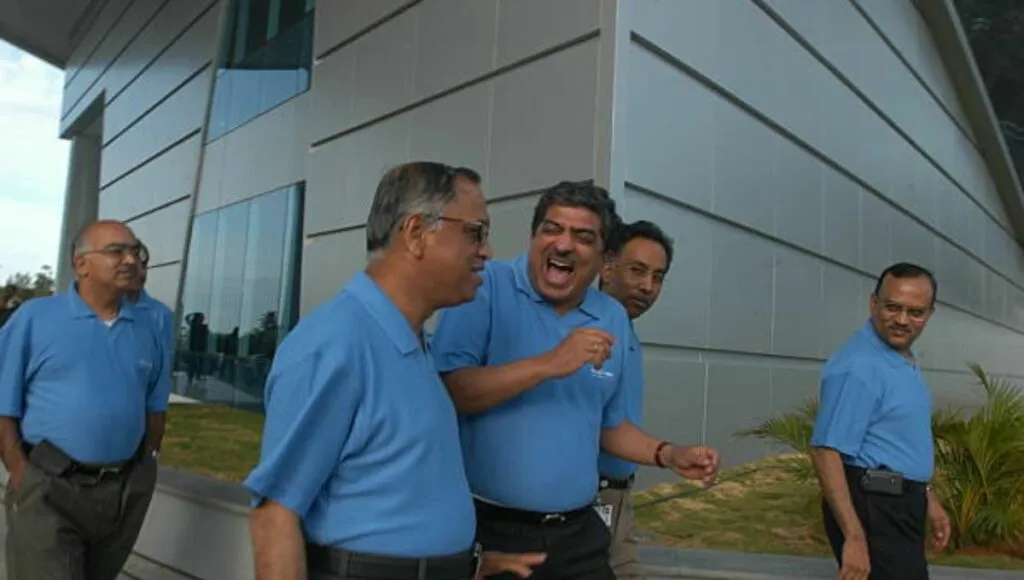 Narayan Murthy with his team