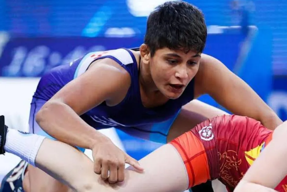Antim is in winning bout against kzakistaniyan wrestler
