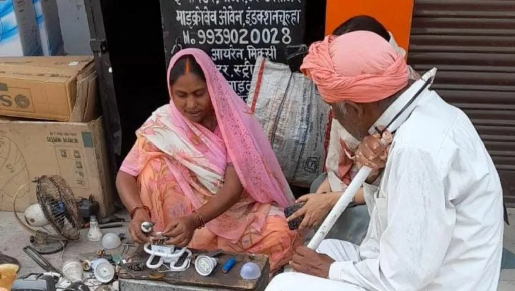 sita devi lady electrician from bihar  