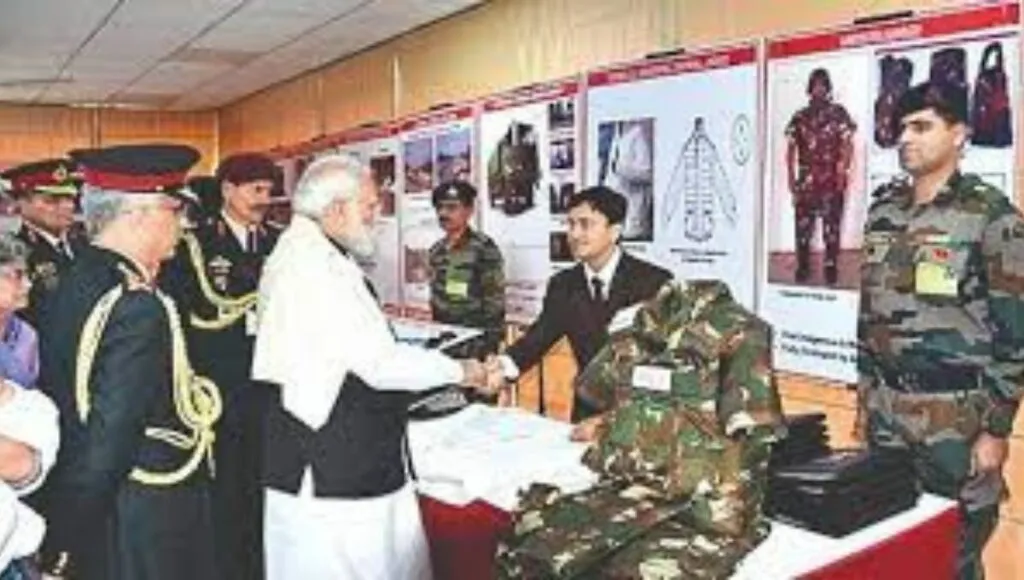 presenting light weight jacket for army 