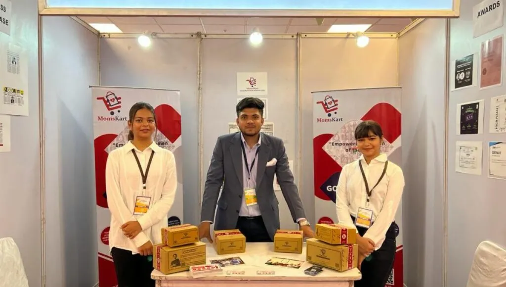 Aman at the exhibition 