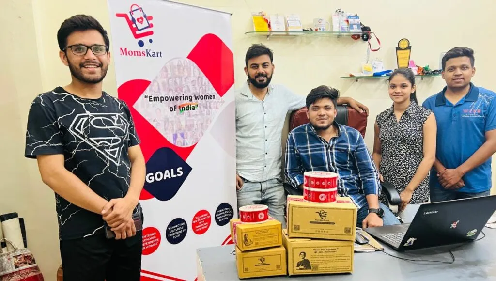 MomsKart Team 