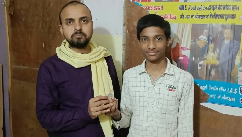 Bihar Unique Teacher RK shriwastava