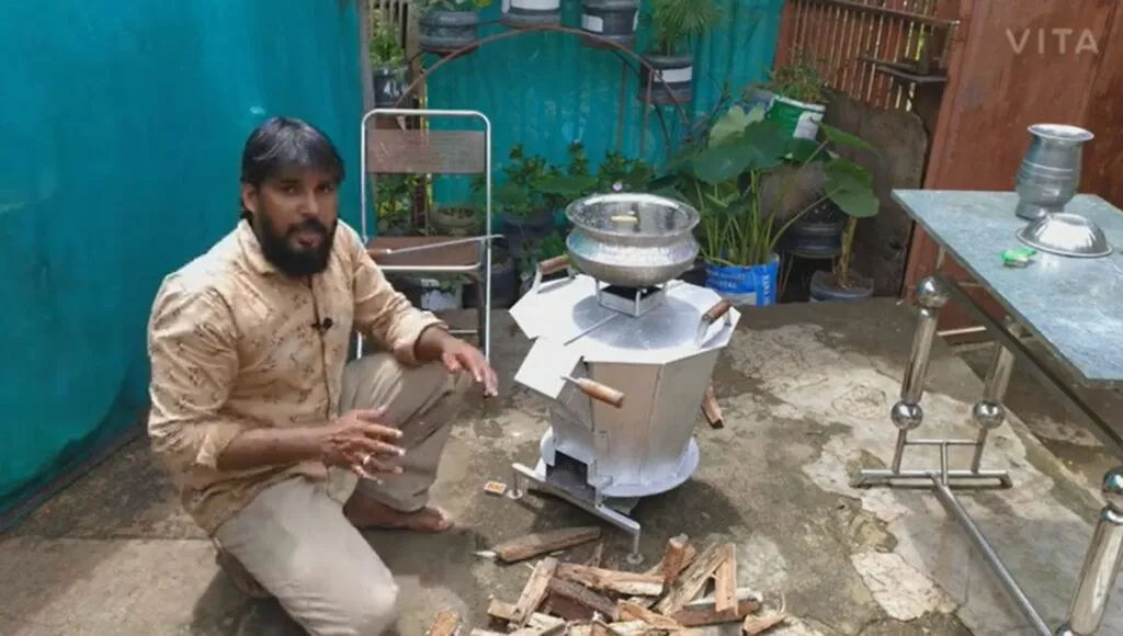 Sher Khan with his 3 in 1 chulha 
