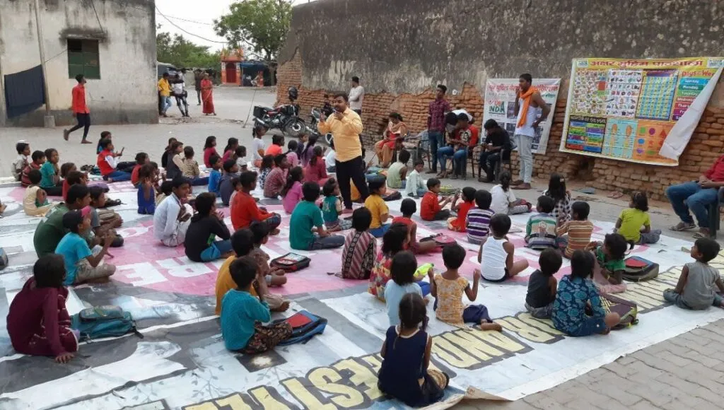 Ratnesh with his Students 