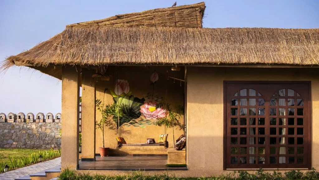 Paintings on the waal showing the culture of Rajasthan