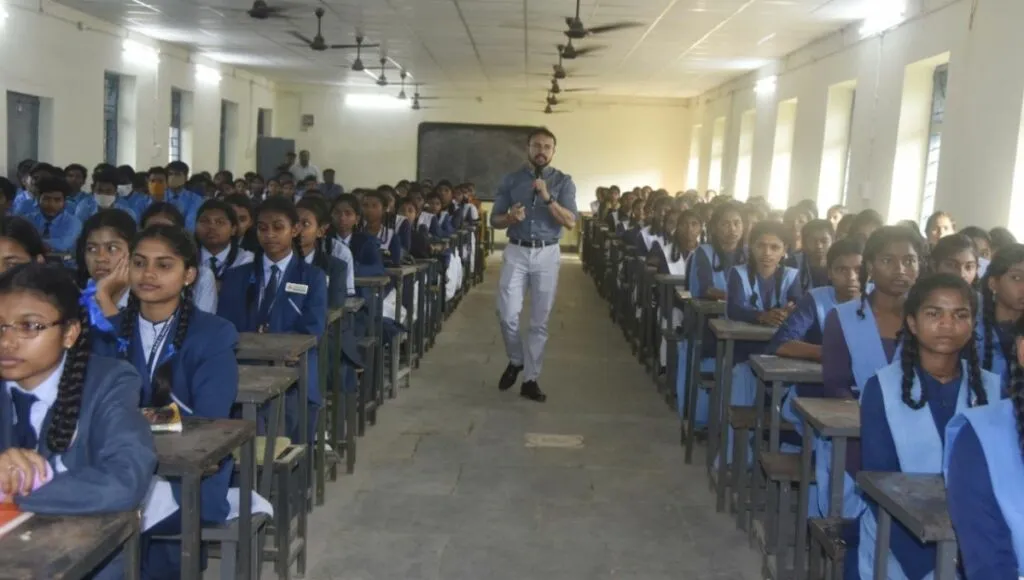 IAS vinit Nandanwar